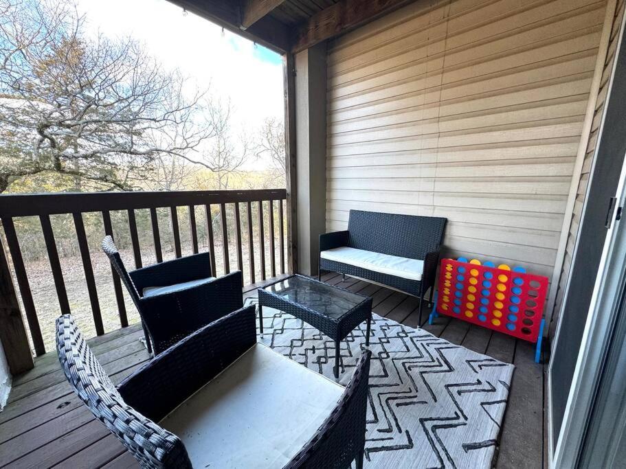 Modern Comfort: Updated Cozy Condo In Indian Point Branson Exterior foto